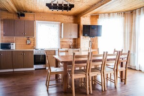 Rumah Keluarga, 4 kamar tidur, sauna | Makan di kamar