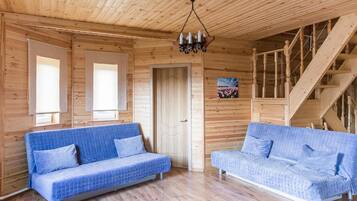 Familienhaus, 5 Schlafzimmer | Wohnzimmer | Flachbildfernseher