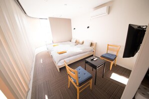 책상, 무료 WiFi, 침대 시트