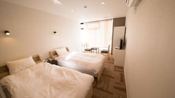 Phòng, không hút thuốc (Renewal) | Bàn, truy cập Internet không dây miễn phí, bộ trải giường