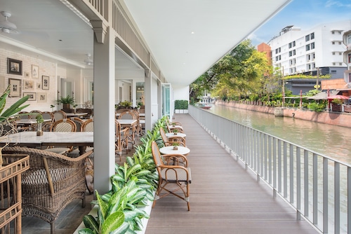 Casa Vimaya Riverside