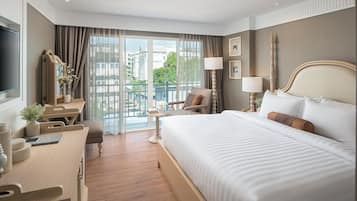Riverside Deluxe King Room | View from room