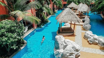 Outdoor pool, pool loungers