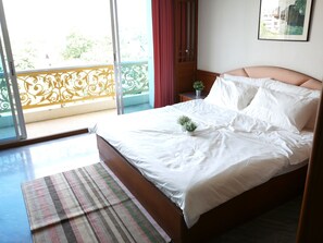 Suite - Baansuan Condo - MRT Cultural Station (Bangkok)