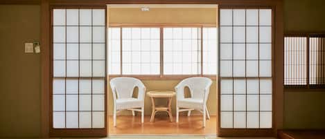 Japanese Style Room A | Free WiFi, bed sheets