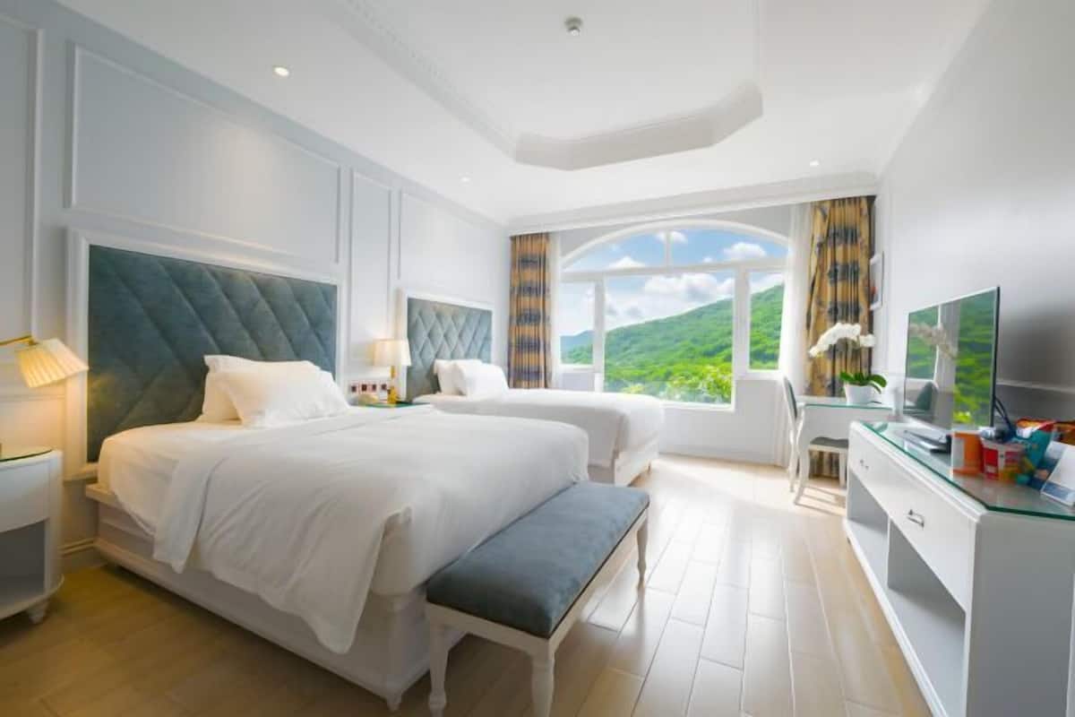 1 bedroom, minibar, in-room safe, desk