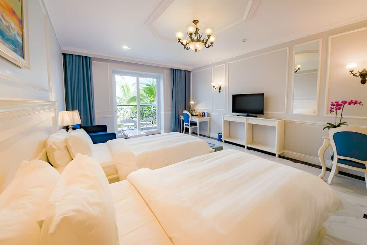 1 bedroom, minibar, in-room safe, desk