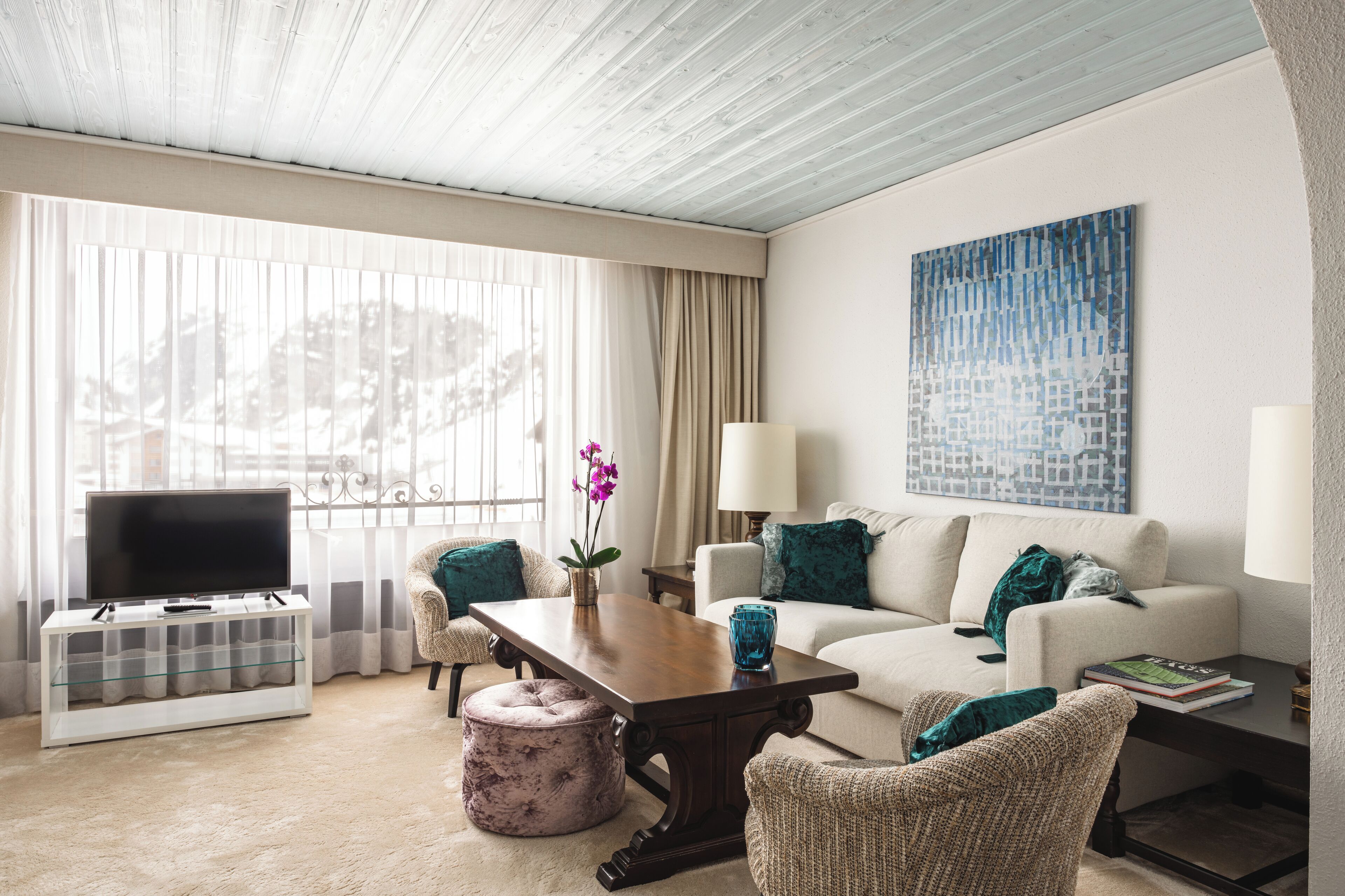 Dobbeltrom – deluxe | Oppholdsområde | TV og filmkjøp