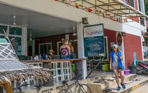 EntrĂ©e de lâhĂ©bergement