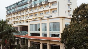 Property entrance - S'space Suites Westlake (Hanoi)