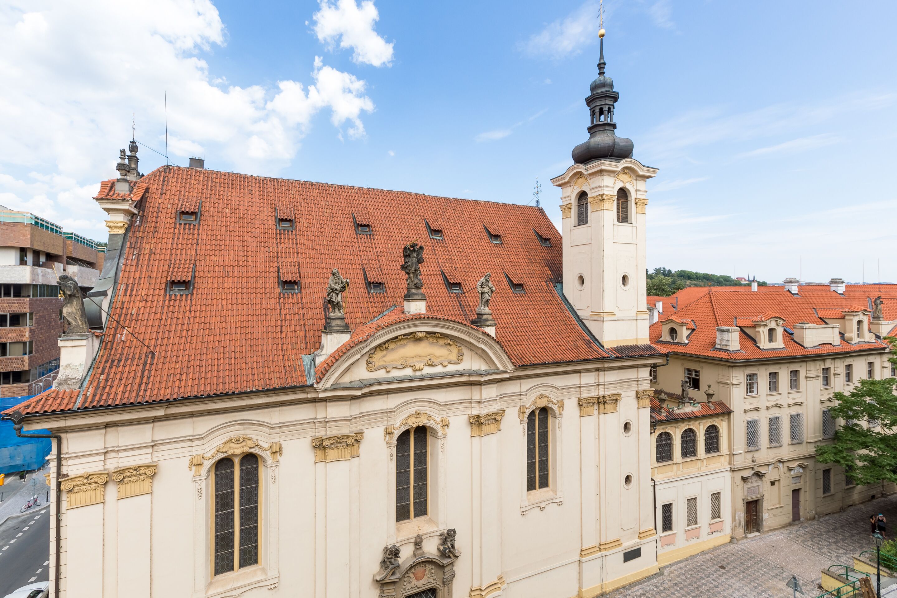 superior double room, corner | city view