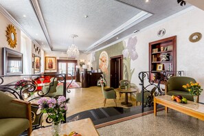 Lounge dans le hall
