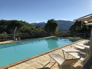 Utomhuspool