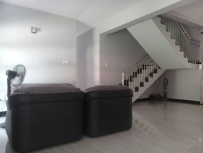 Interior - Lanka Lands Holiday Home (Seeduwa - Katunayake)