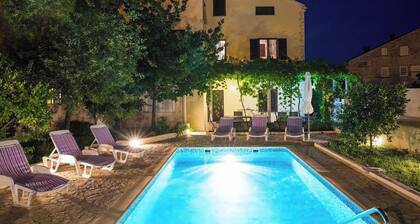 Apartments Villa Roza