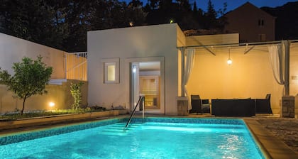 Apartments Villa Roza