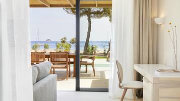 Double Grace Suite Seafront (Grace Rooms & Suites) | Kameruitzicht
