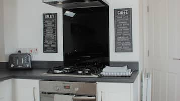 Apartemen, kamar mandi pribadi | Lain-lain