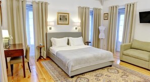 Design Suite | Free WiFi, bed sheets