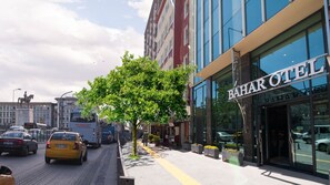 Property entrance - Yeni Bahar Otel (Ankara)