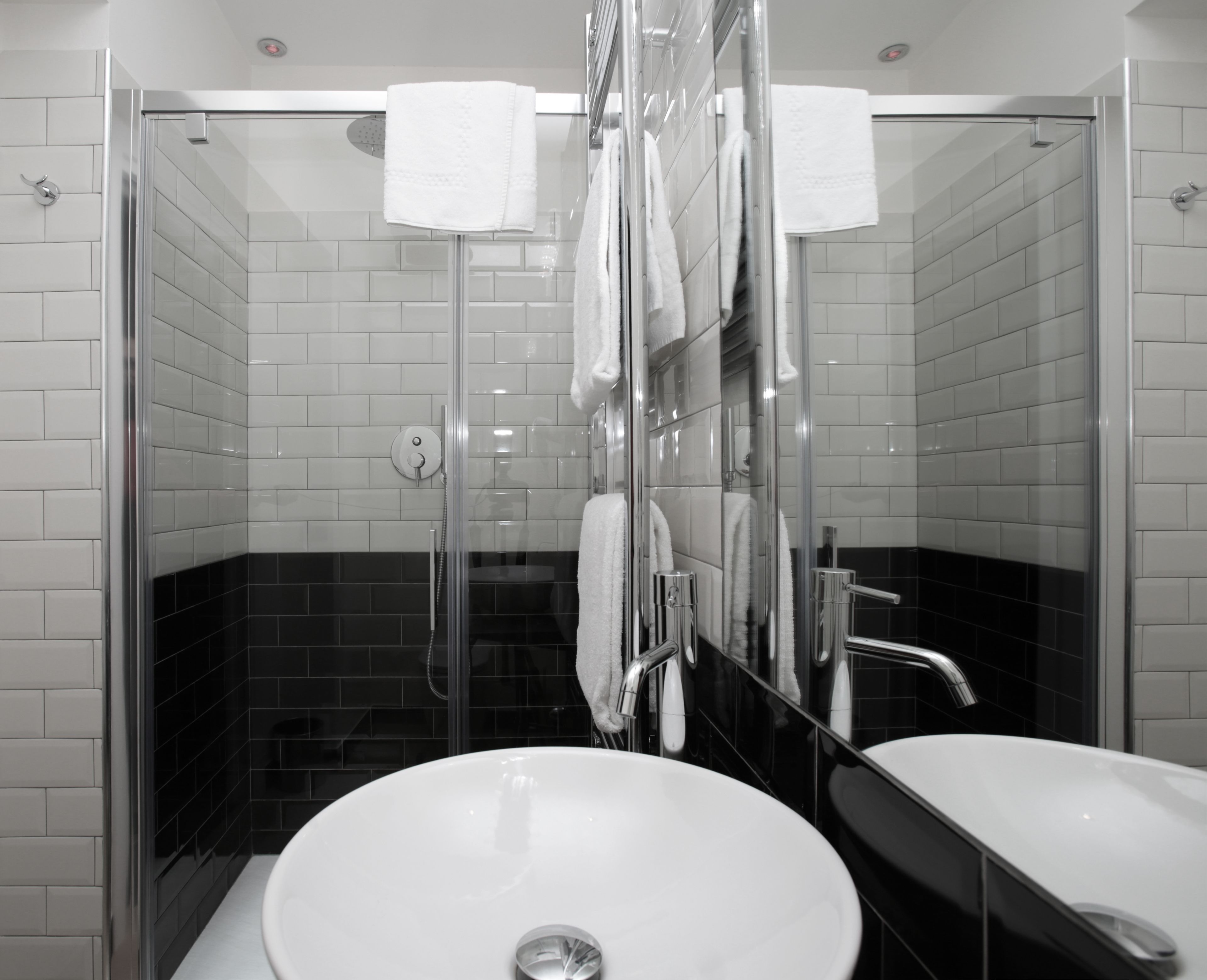 Photo - Trevi Contemporary Suite