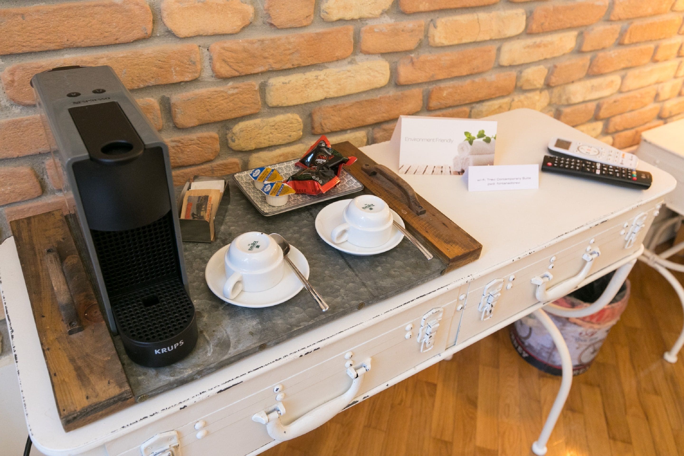 Photo - Trevi Contemporary Suite