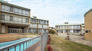 Exterior detail - Kirwan 39 (Jindabyne)