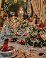 Lunch and dinner served, Fusion cuisine