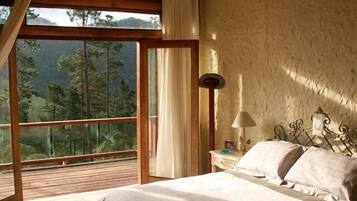 Panoramic Double Room | Blackout drapes, rollaway beds, bed sheets