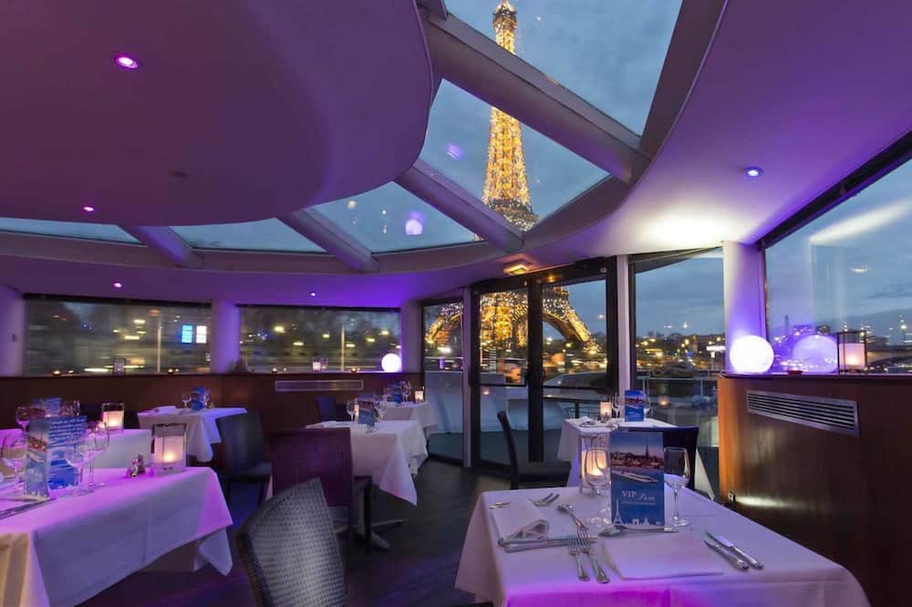 VIP Paris Yacht Hotel
