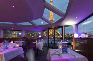 Restaurant - VIP Paris Yacht Hotel (Paris)
