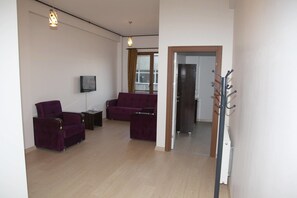 アパートメント 2 ベッドルーム | リビングルーム | LED テレビ