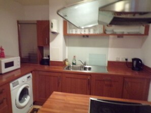 Classic Apartment, 1 Bedroom | Private kitchen | Fridge, microwave, electric kettle
