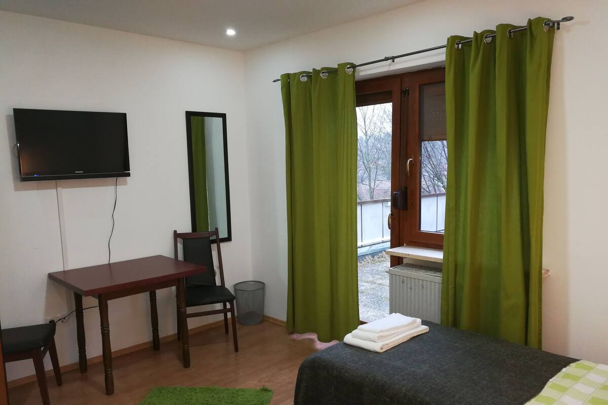 Standard Double Room | Desk, free WiFi, bed sheets