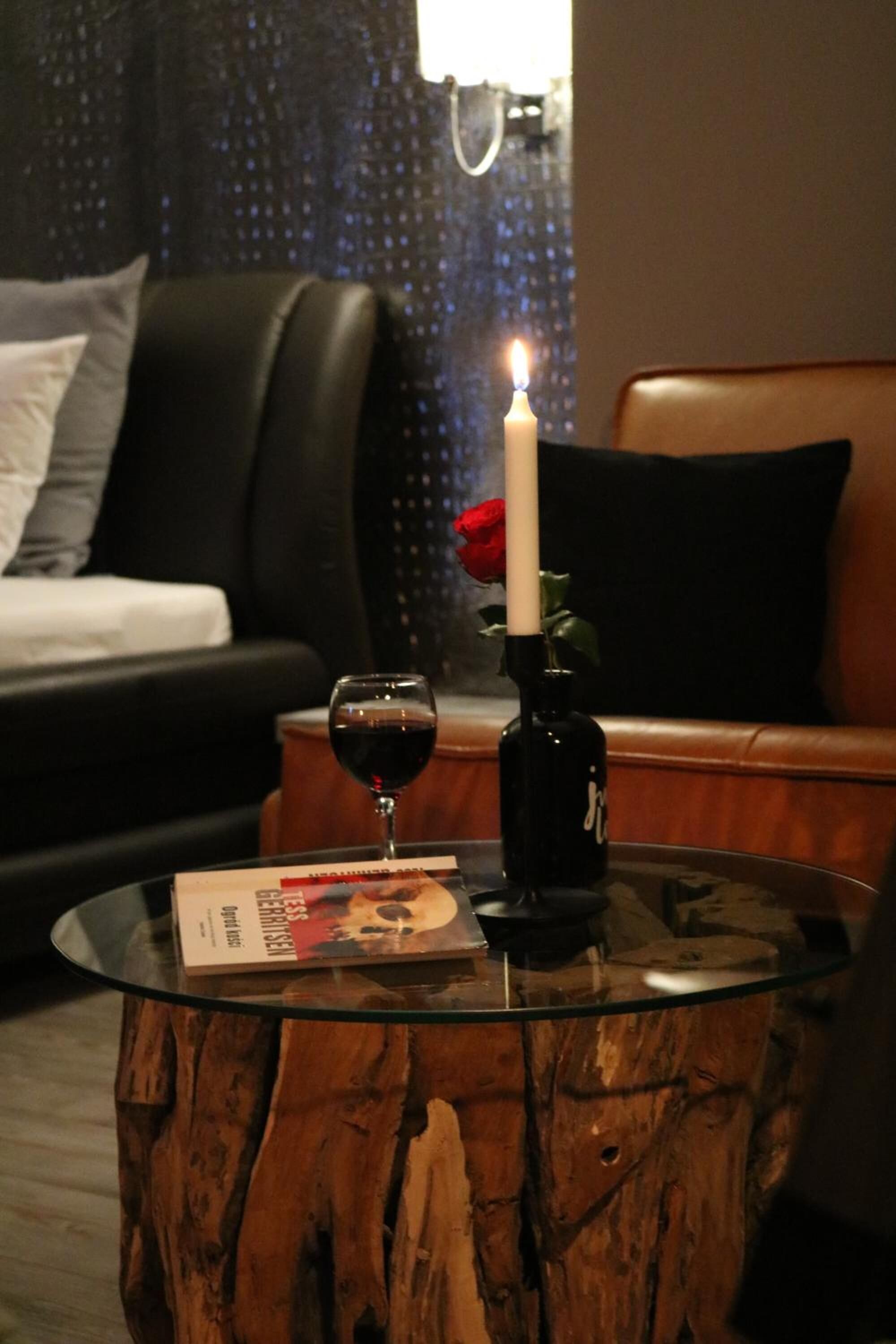 Comfort-Dreibettzimmer | Wohnzimmer | Flachbildfernseher