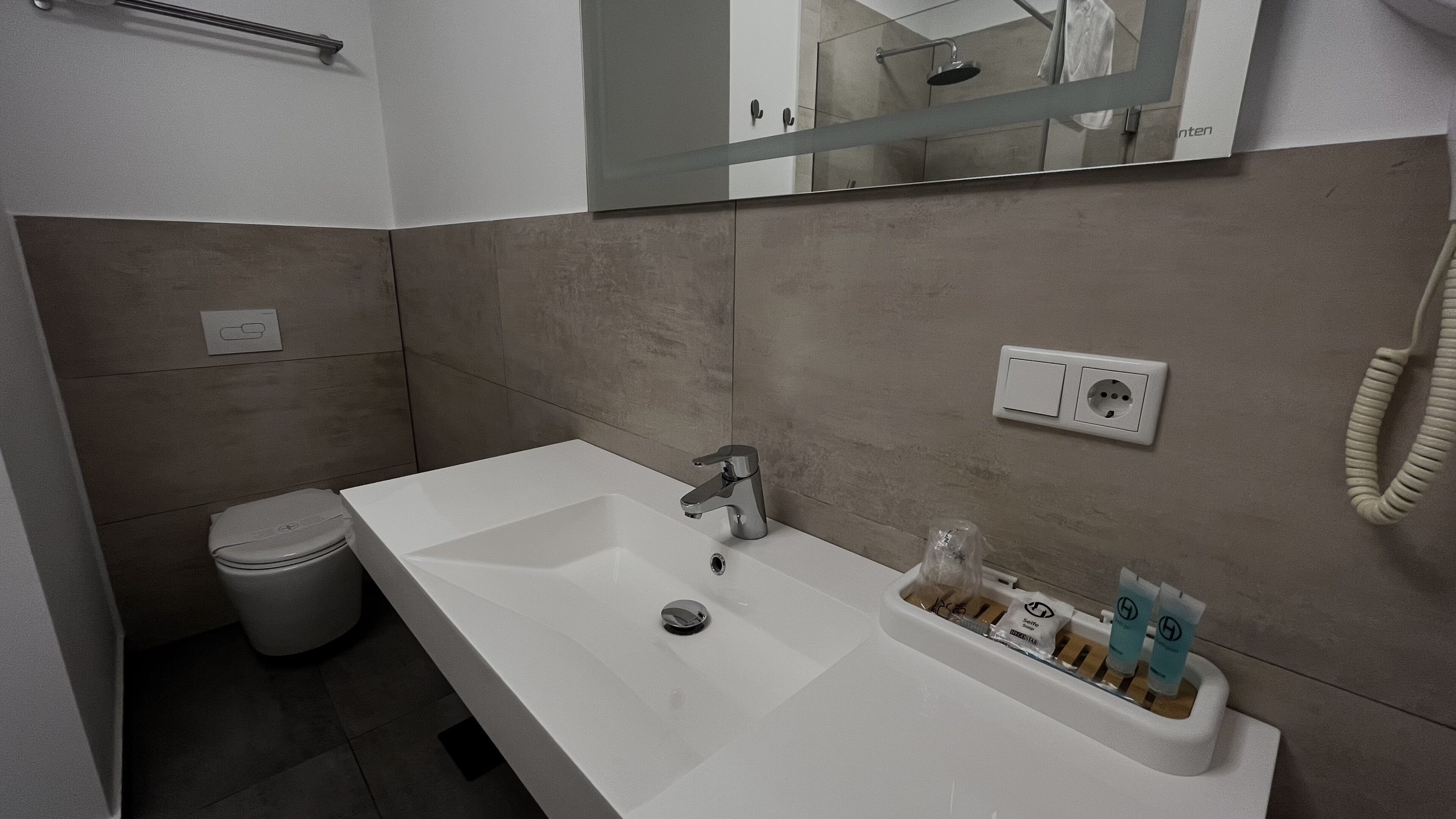 comfort double room, 1 queen bed | bathroom | shower, free toiletries, hair dryer, slippers