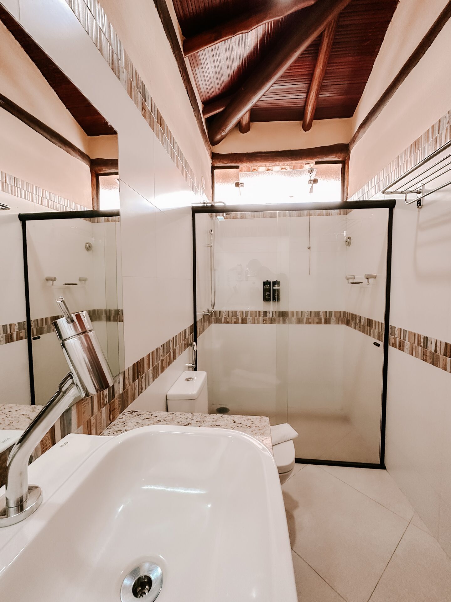 deluxe room, multiple bedrooms, courtyard view | bathroom | shower, free toiletries, hair dryer, towels