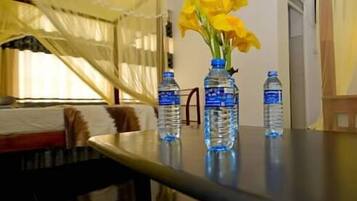 Family Room, 1 Bedroom, Mountain View, Mountainside | 1 bedroom, in-room safe, individually decorated, individually furnished