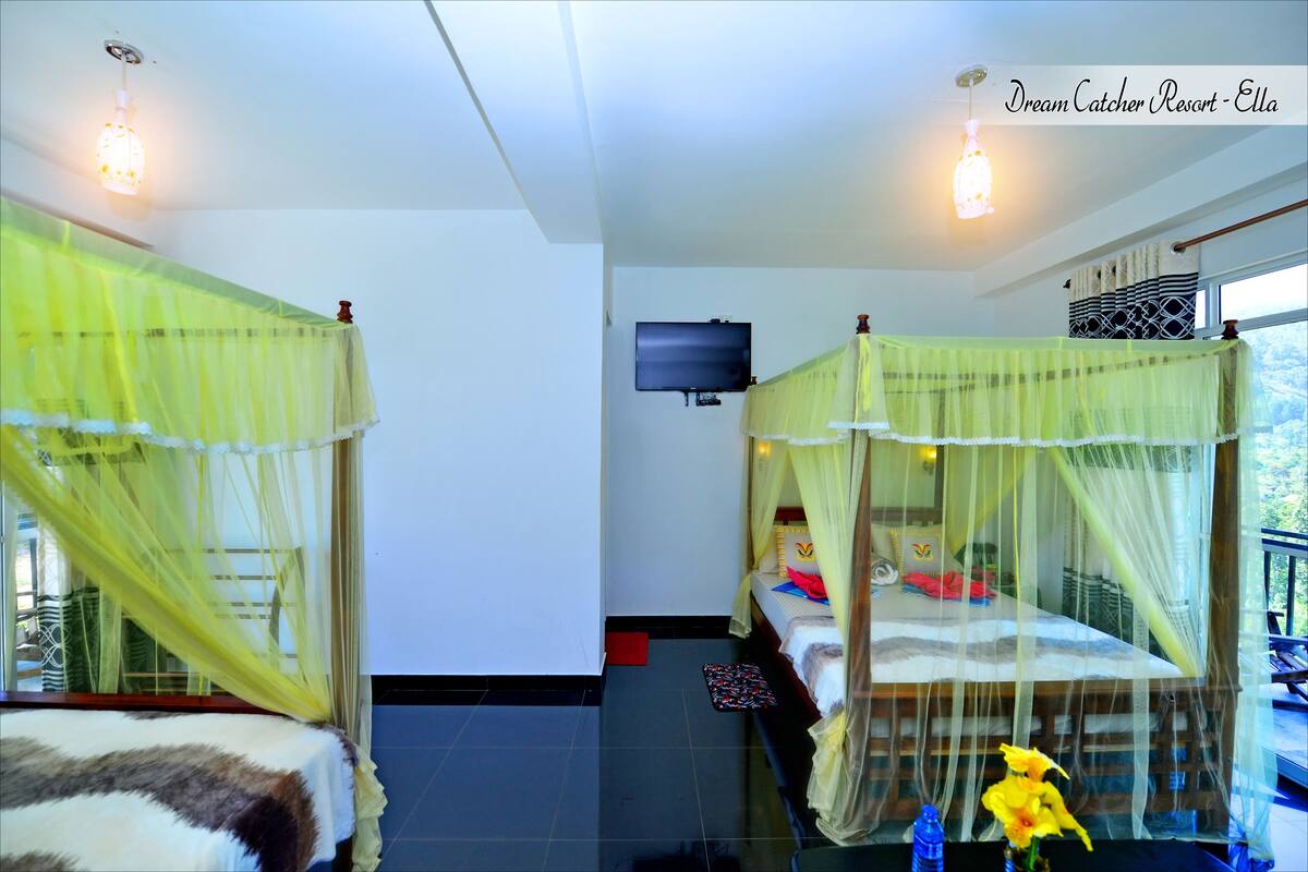 Phòng dành cho gia đình, 1 phòng ngủ, quang cảnh núi, cạnh núi | 1 phòng ngủ, két bảo mật tại phòng, bàn, phòng cách âm