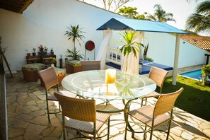 Free daily local cuisine breakfast
