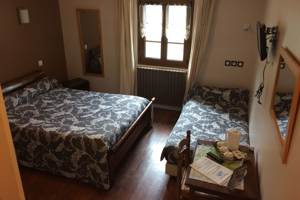 Triple Room | In-room safe, desk, soundproofing, cribs/infant beds