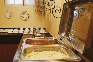Free daily buffet breakfast