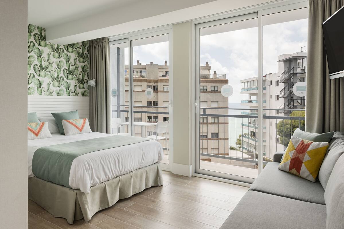 Triple Room, Terrace | In-room safe, desk, blackout drapes, iron/ironing board