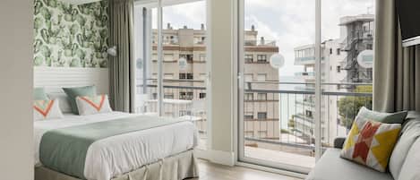 Triple Room, Terrace | In-room safe, desk, blackout curtains, iron/ironing board