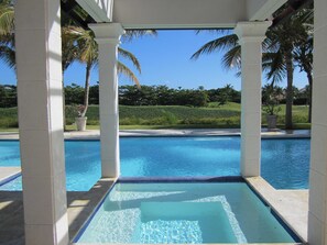 Outdoor pool - Arrecife 40 (Punta Cana)