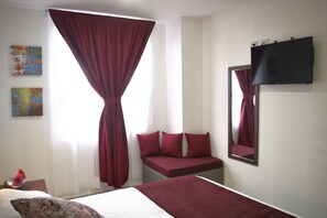 Phòng đơn Tiêu chuẩn | Bộ đồ giường cao cấp, két bảo mật tại phòng, trang trí khác biệt 