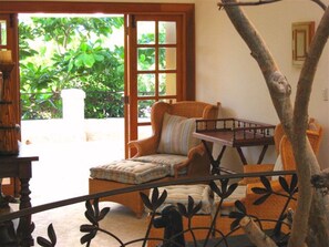 Villa | Living room | Flat-screen TV
