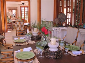 Villa | In-room dining