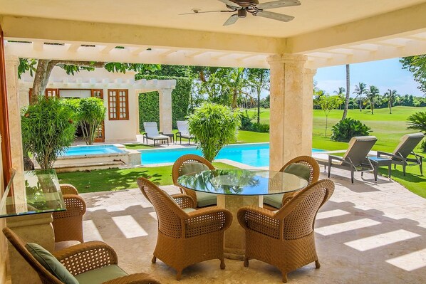 Villa | Terrasse/Patio