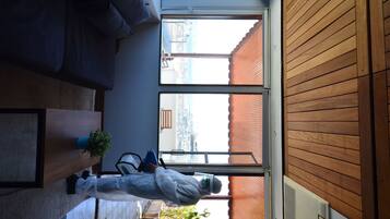 Deluxe-Penthouse | Wohnzimmer | LCD-Fernseher